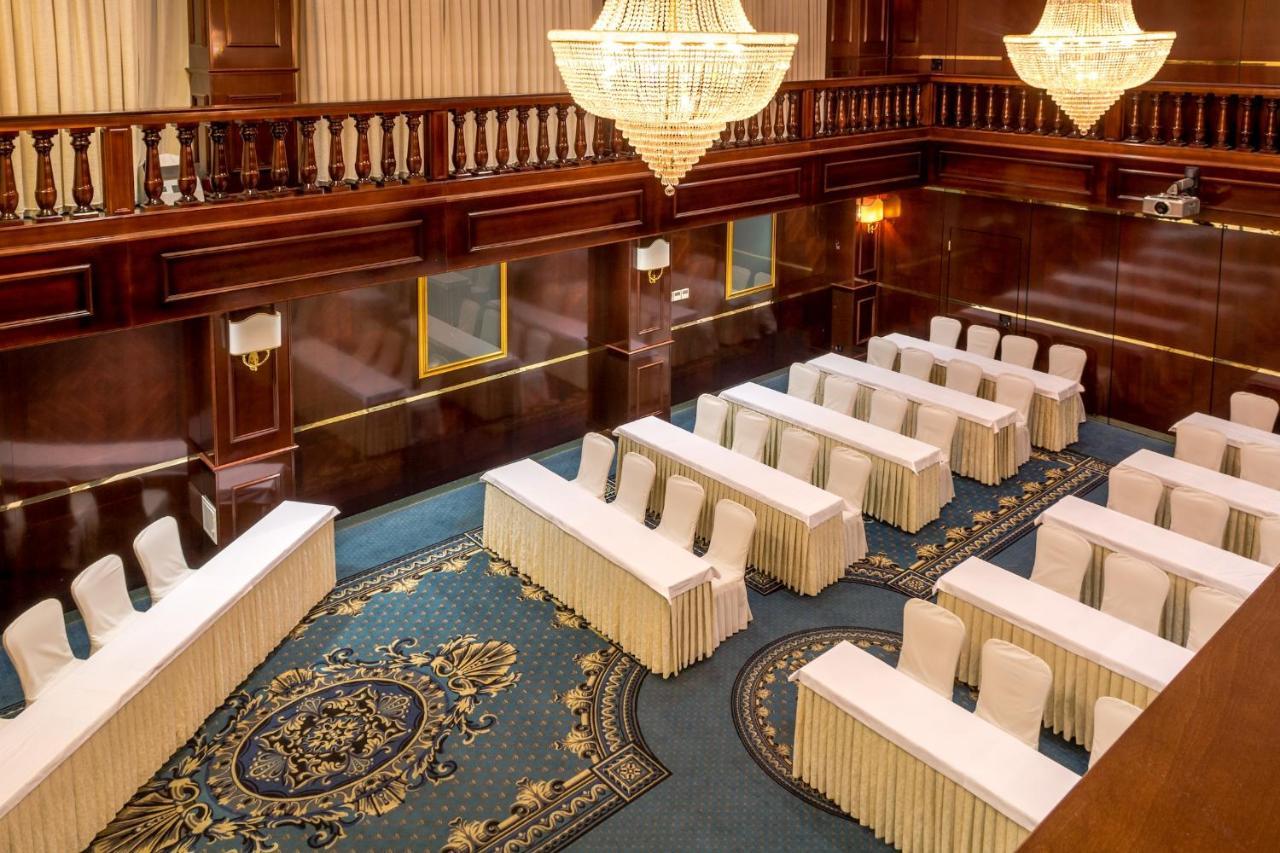 President Hotel